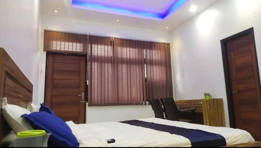 Mauji'S Villa Hotel & Guest House Prayagraj Exterior photo