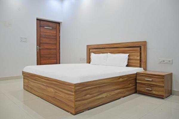 Mauji'S Villa Hotel & Guest House Prayagraj Exterior photo