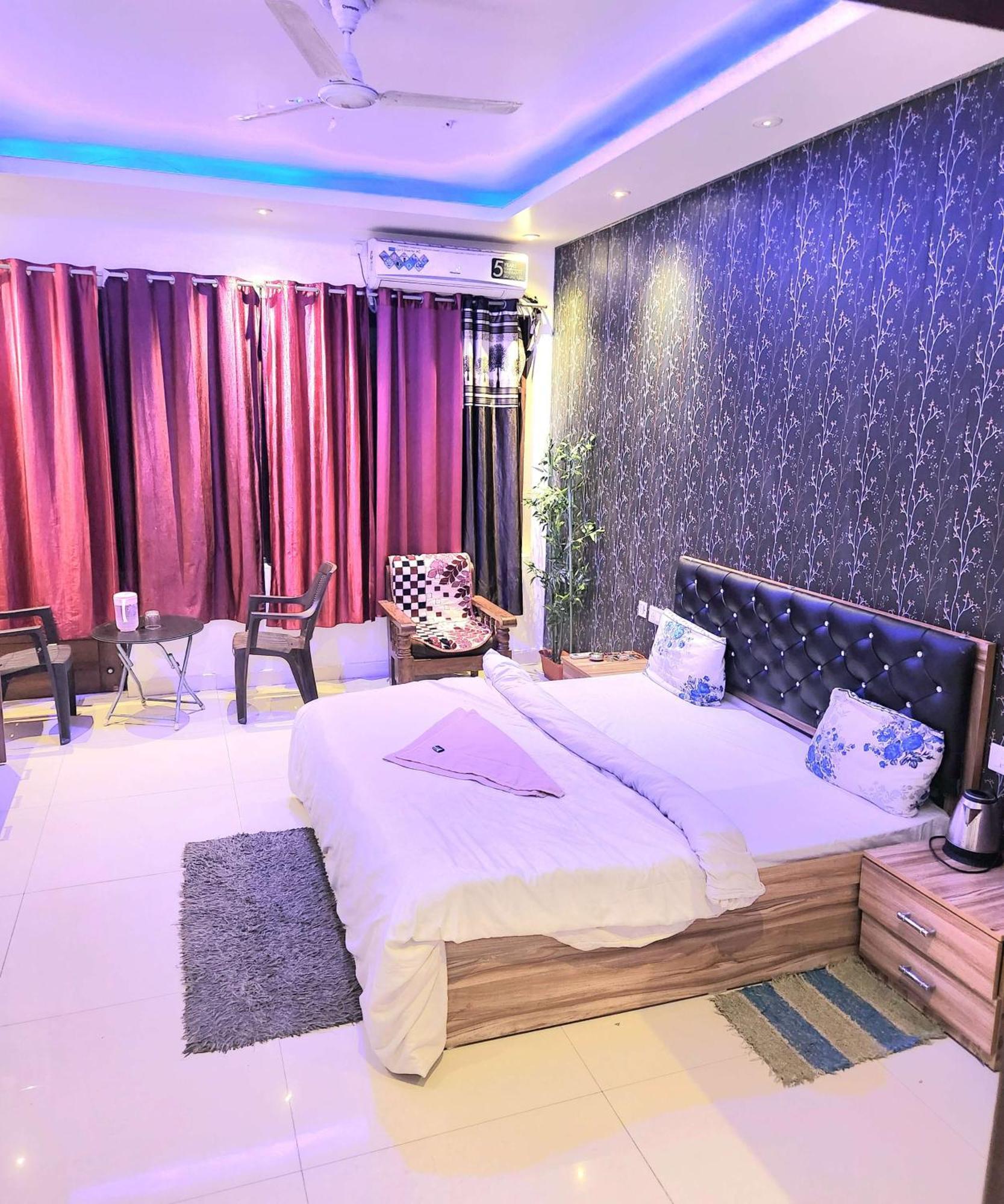 Mauji'S Villa Hotel & Guest House Prayagraj Exterior photo